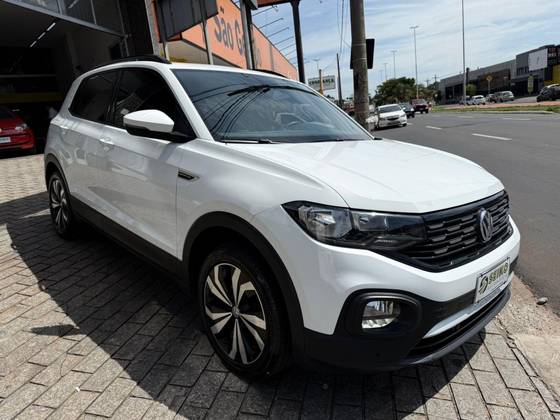 VOLKSWAGEN T-CROSS 1.0 200 TSI TOTAL FLEX COMFORTLINE AUTOMÁTICO VOLKSWAGEN T-CROSS 1.0 200 TSI TOTAL FLEX COMFORTLINE AUTOMÁTICO